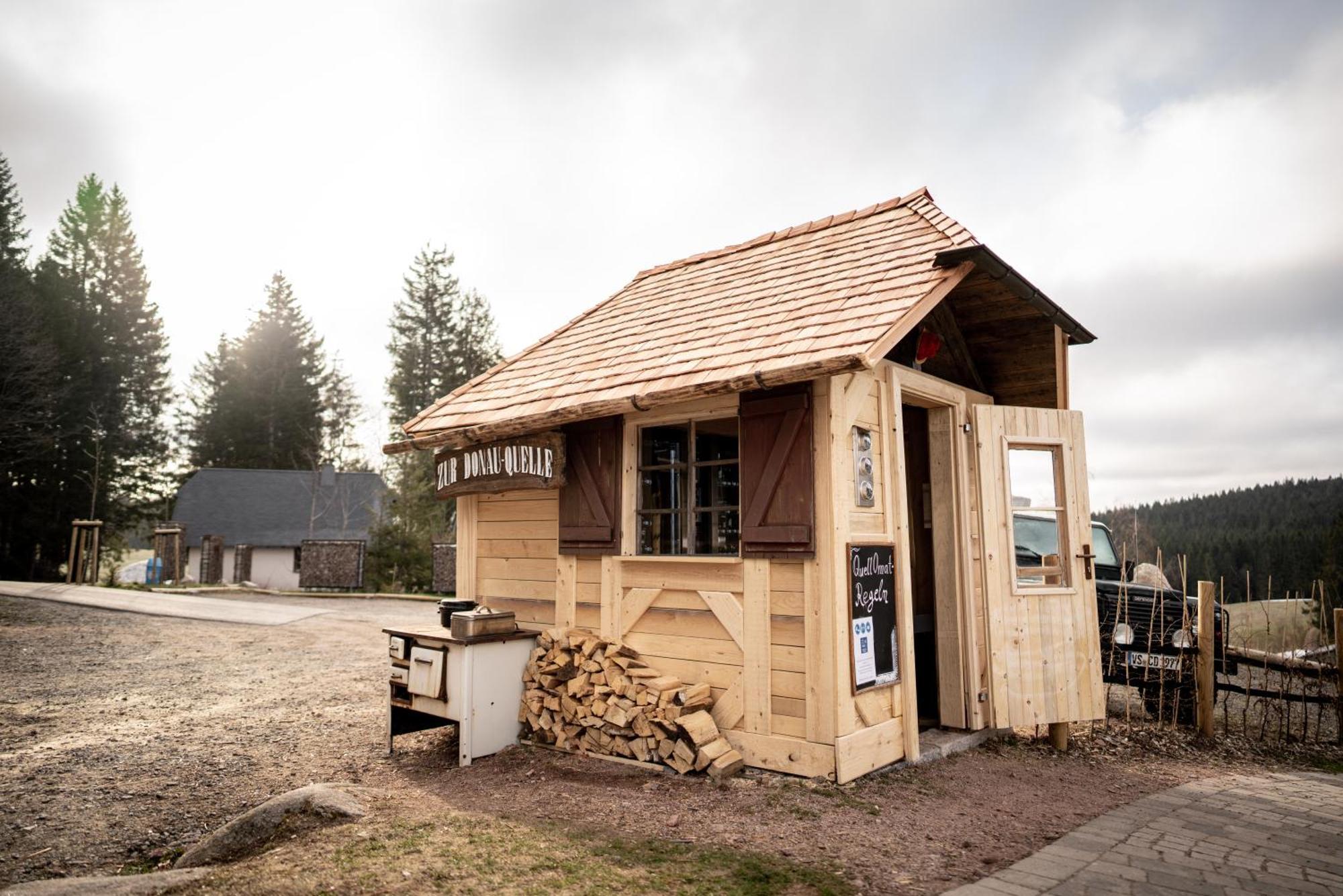 Hoehengasthaus Kolmenhof An Der Donauquelle Furtwangen Exterior photo