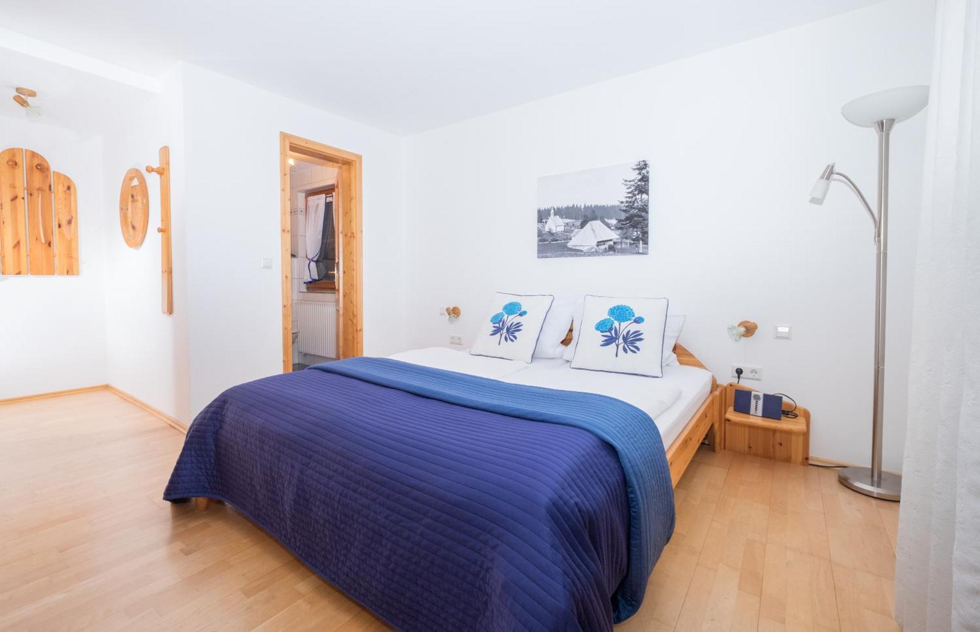 Hoehengasthaus Kolmenhof An Der Donauquelle Furtwangen Room photo